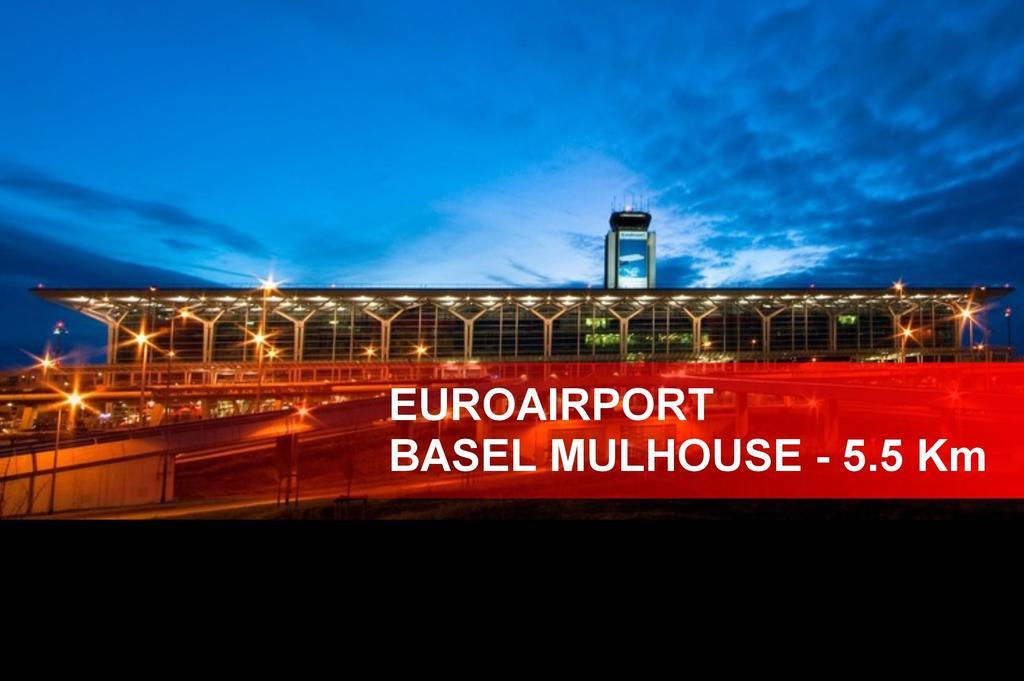 Hotel Restaurant Tivoli - Basel Airport ユナング エクステリア 写真