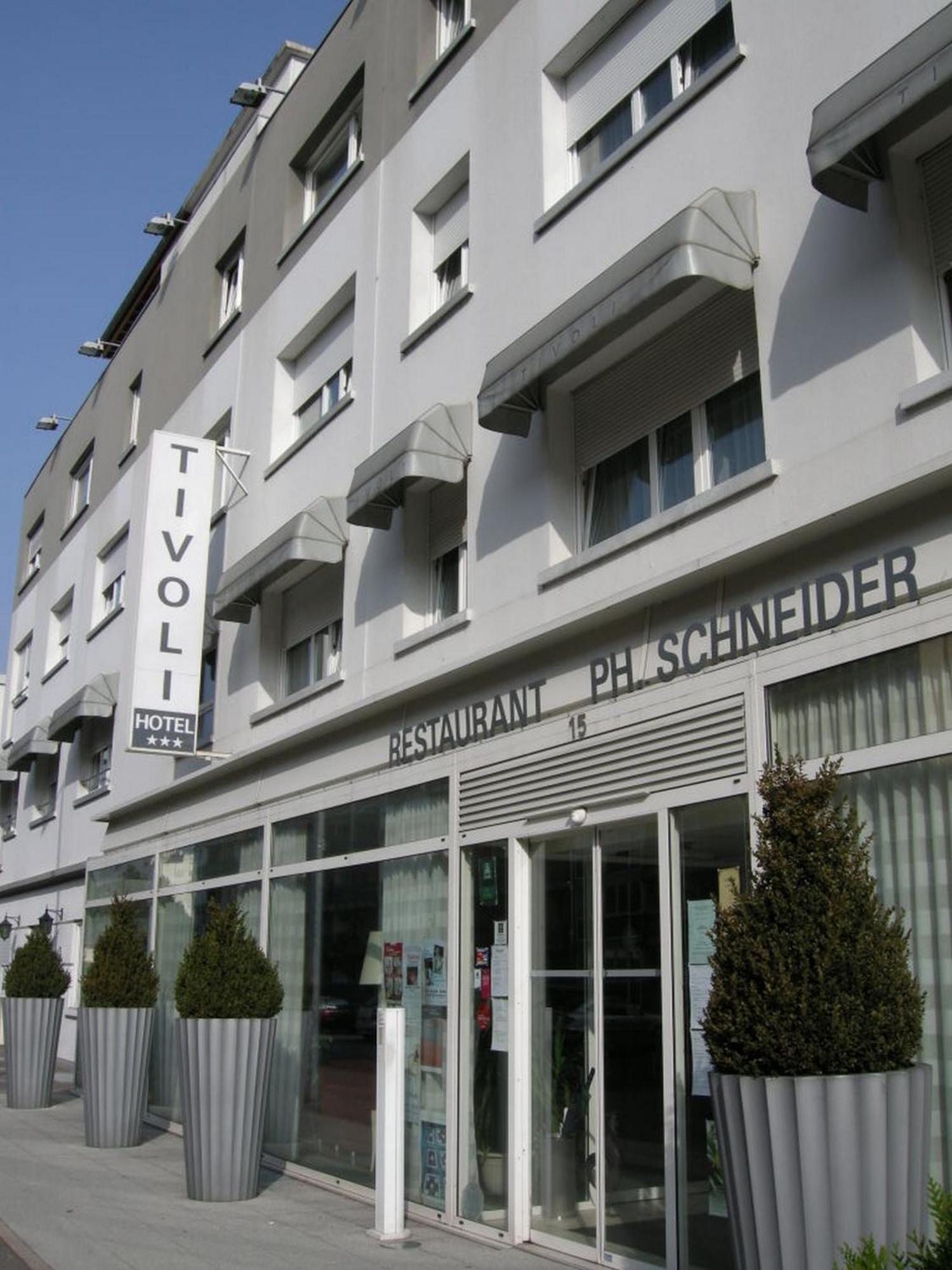 Hotel Restaurant Tivoli - Basel Airport ユナング エクステリア 写真